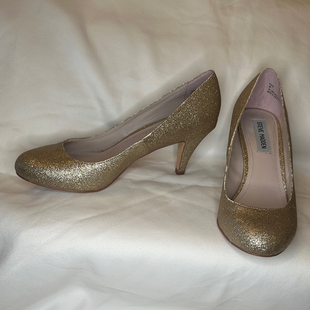 Steve Madden Glittering Gold Heels